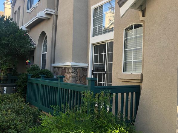 211 Swan Ct
