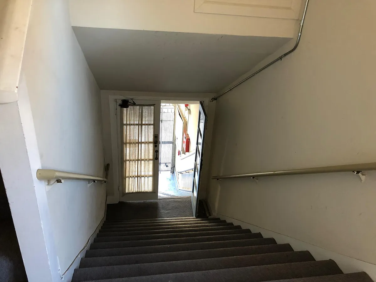 Building Photo - 2110 Ashby Ave #1