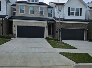 5507 E Spaniel Dr, Ann Arbor, MI