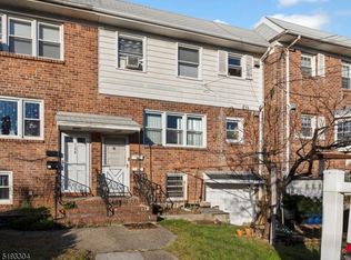 110 Sussex St, Harrison, NJ 07029