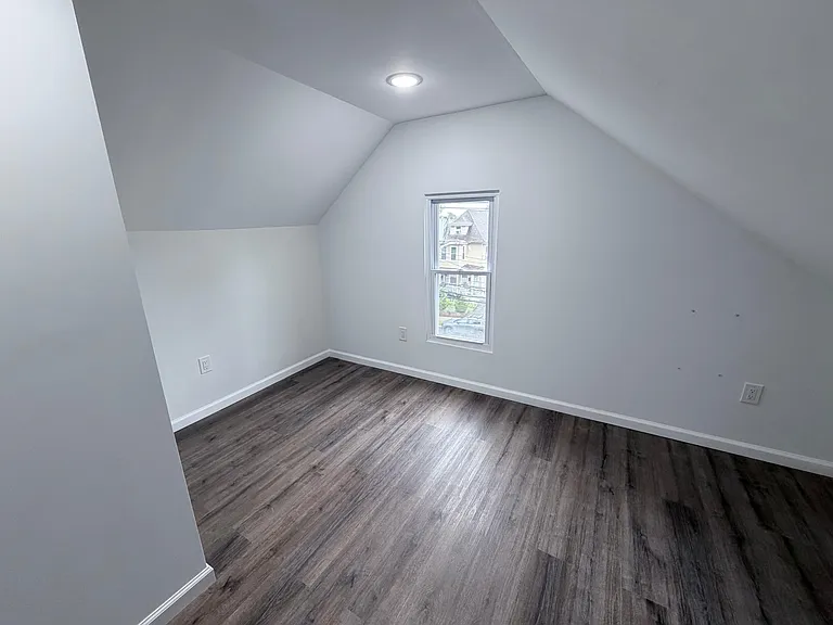 264 Greylock Pkwy #3 — Photo 7