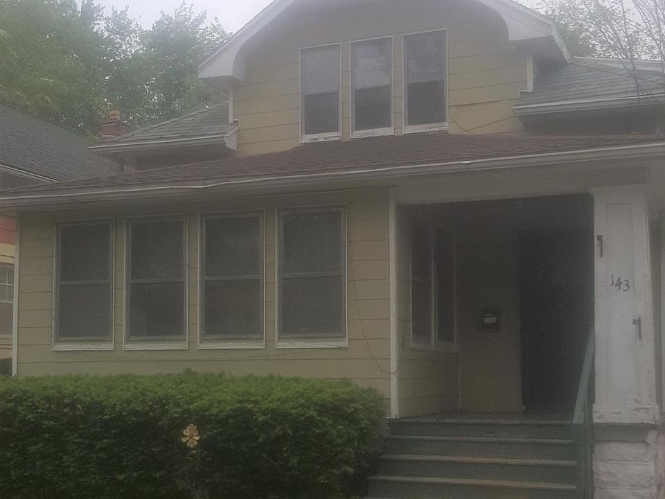 1st image of 143 Parkridge Ave