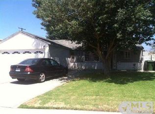 18003 Ingomar St, Reseda, CA 91335