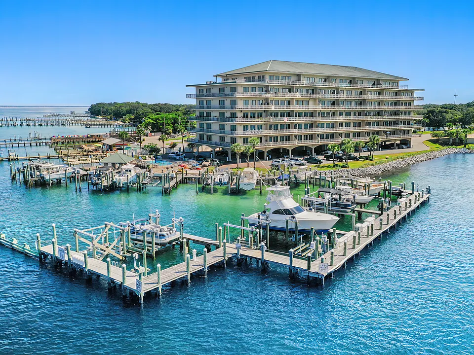 5 Calhoun Ave #206