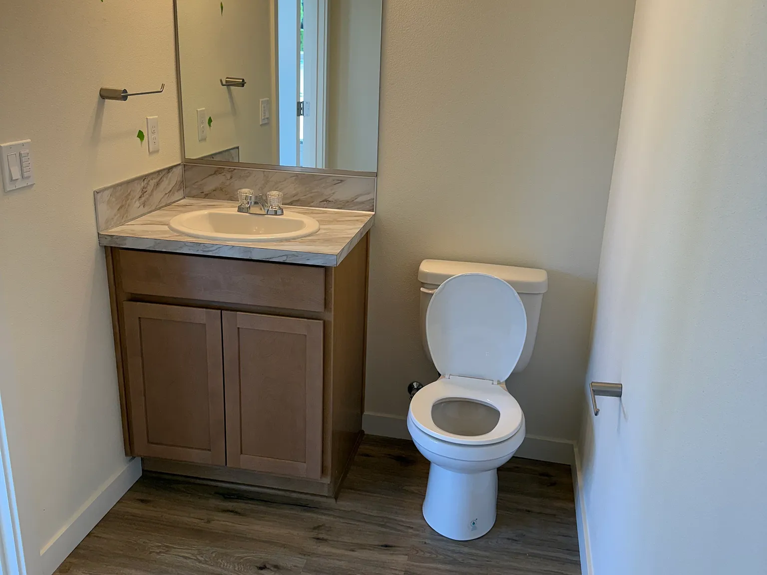 1120 SE Walnut St — Photo 2
