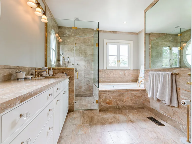101 Wyandanch Ln — Photo 14