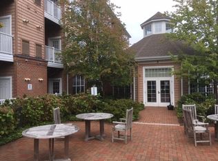 25 Adams Ave UNIT 201, Stamford, CT 06902