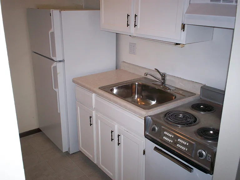 130 N Hancock St — Photo 11