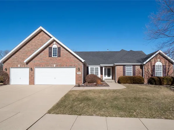 2523 Westinghouse Dr, Shiloh, IL 62221