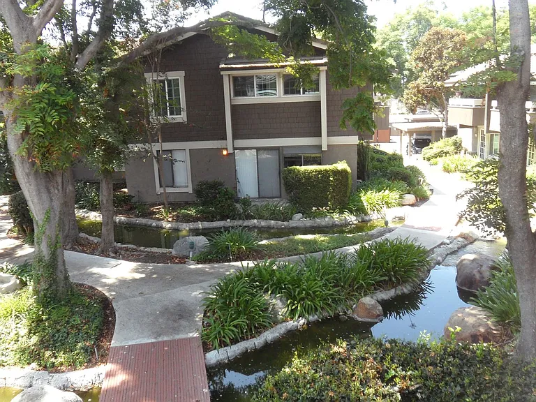 172 Streamwood — Photo 21