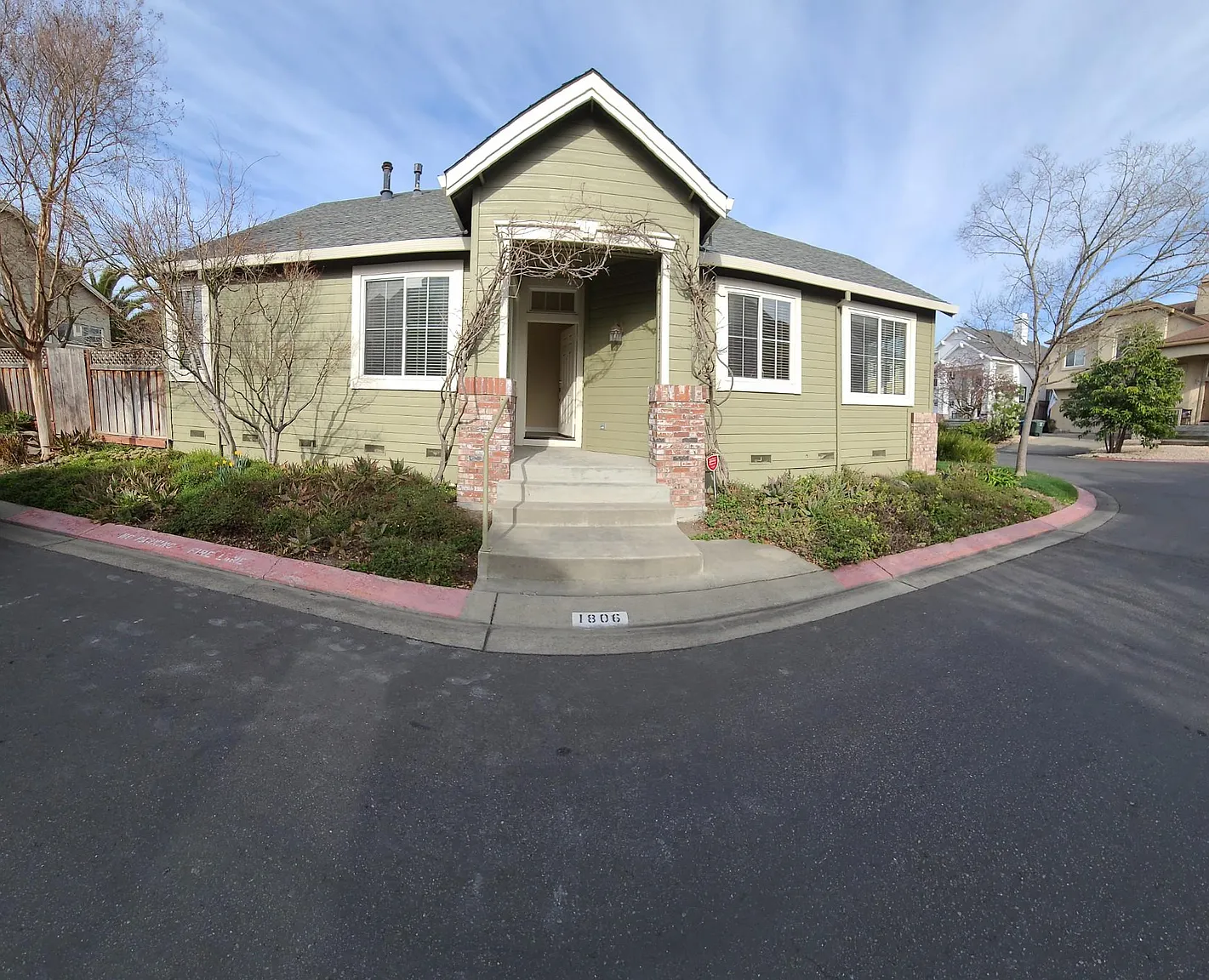 1806 Flint Pl photo 1