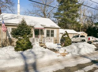 15 Private Road, Medford, NY 11763