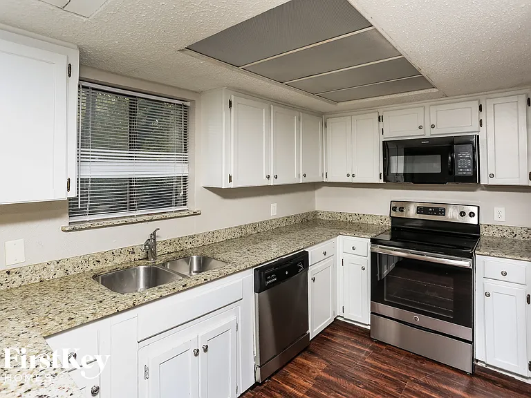 9125 Shawnee Trl — Photo 5