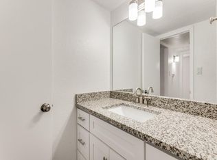 638 Ridgeline Dr, Hurst, TX 76053