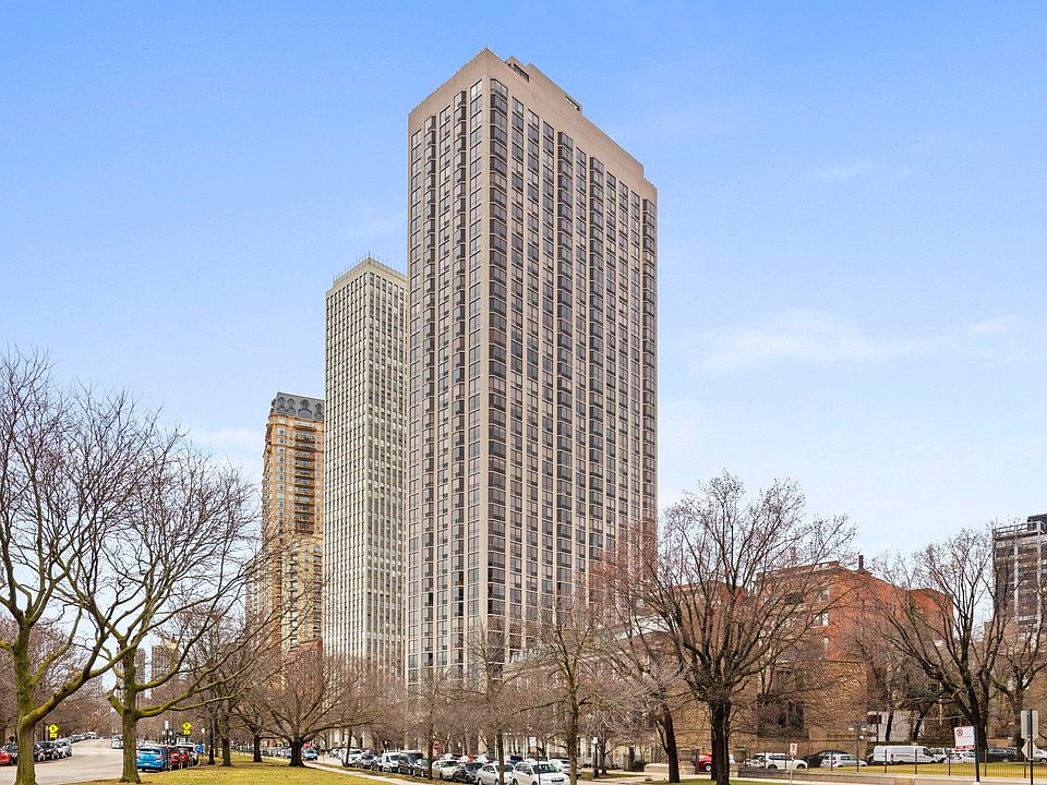 1st image of 2650 N Lakeview Ave APT 2404