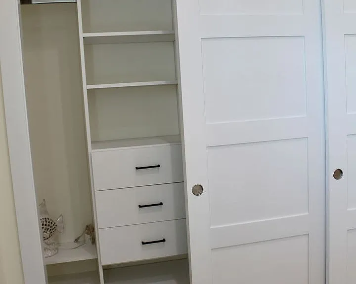 224 N Riverside Dr — Photo 34
