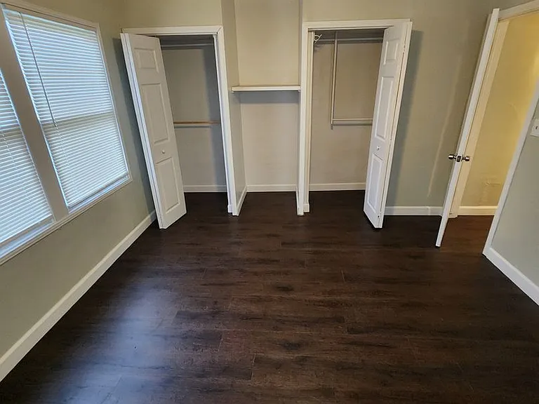2231 Elton Ave — Photo 14