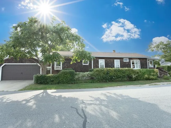 20 Bayview Ave, Swansea, MA 02777