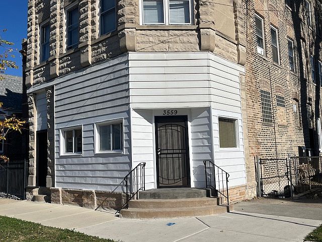 1st image of 3559 S Winchester Ave Unit 1