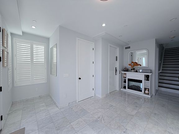 2nd image of 7851 Holt Dr