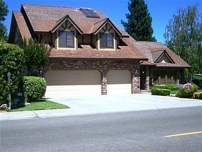 1st image of 9145 Winding Oak Dr