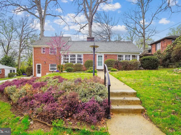 1612 Sherwood Rd, Silver Spring, MD 20902