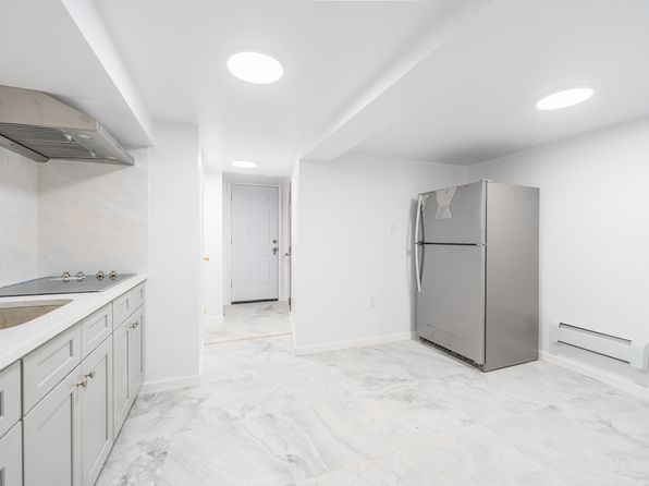 (undisclosed Address)