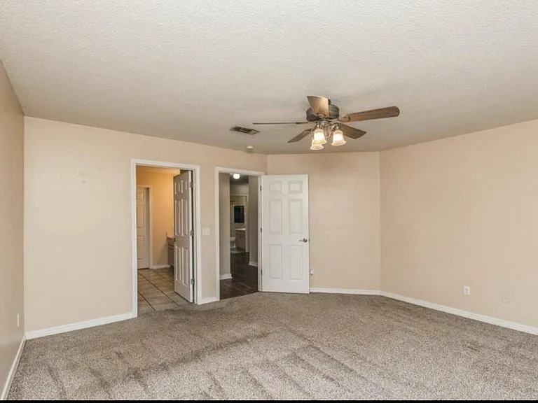 9637 Leeward Way — Photo 17