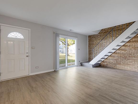 3rd image of 328 Joan Ct Unit B