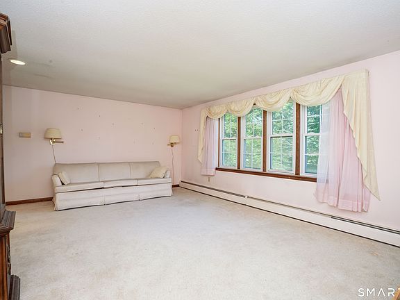2nd image of 3 Springwood Road