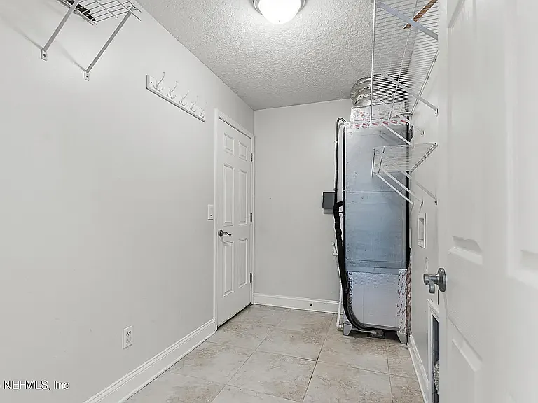 1860 Samuel Adams Ct — Photo 4