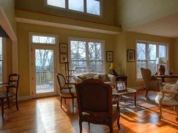 2315 Oregon Rd, Versailles, KY 40383