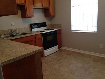 3rd image of 10224 Haverford Rd