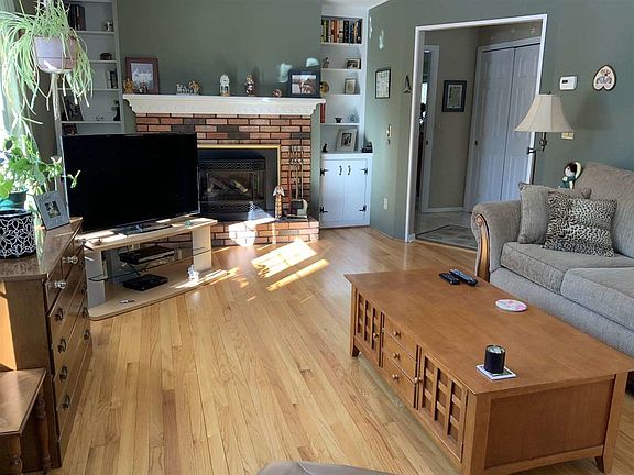 5th image of 38 Terrace Ct