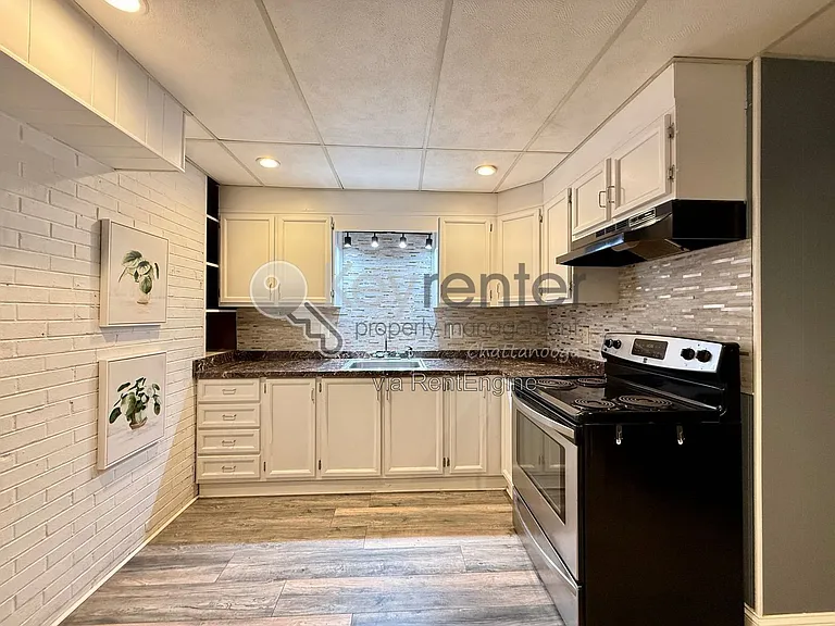 1406 Highland Way — Photo 27