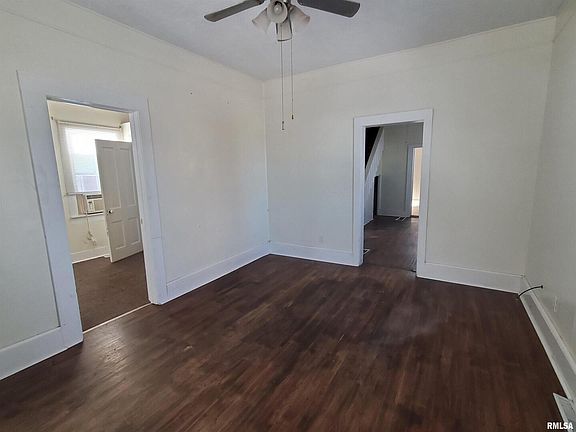4th image of 217 N 2nd Ave