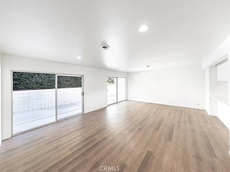 308 E Avenida Cordoba — Photo 14