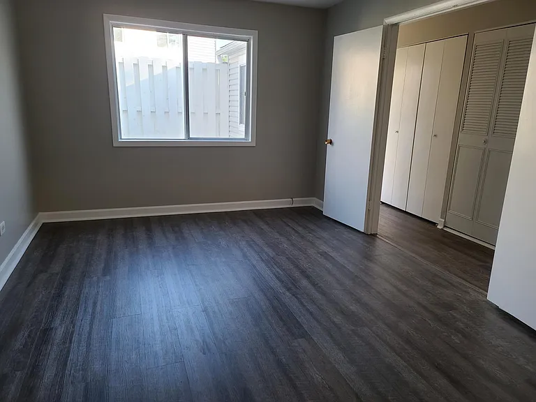 847 Oxford Pl #847 — Photo 10