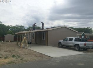 1177 SW Desert Oak Dr, Hermiston, OR 97838