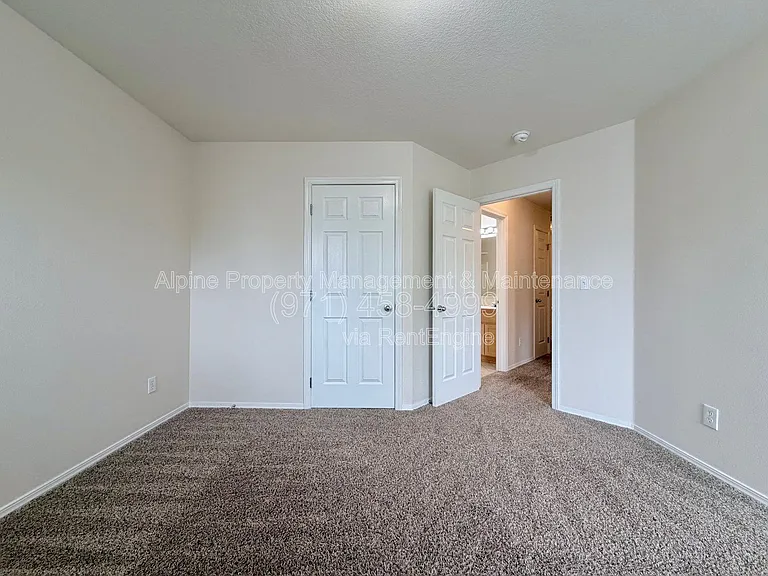 1914 27th Ave — Photo 24