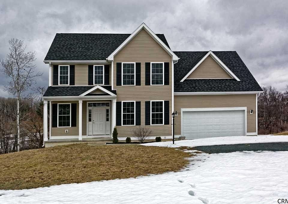 1st image of 5 Hidden Pond Dr