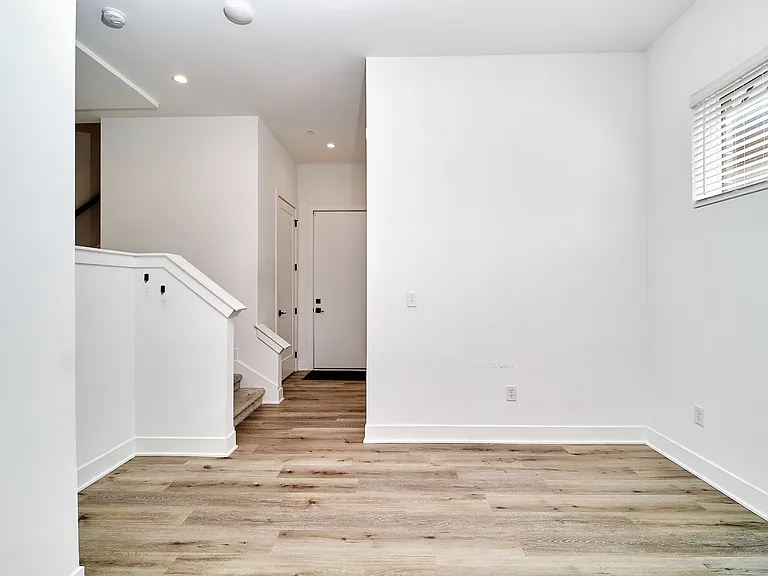 519 Fulton St — Photo 9