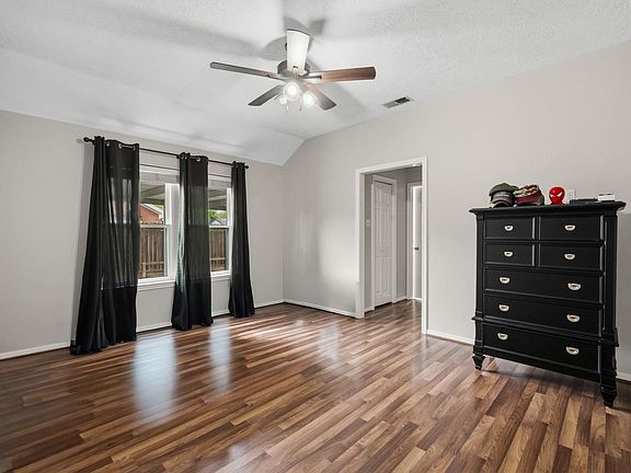 4th image of 4019 N Fm 565 Rd