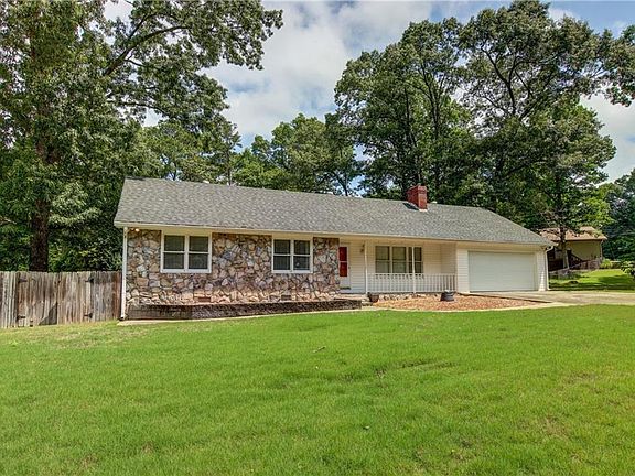 4th image of 2105 Lost Forest Ln SW