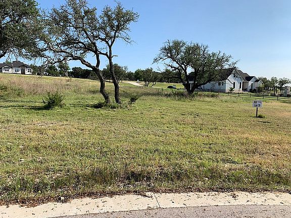 5th image of 128 Stag Leap Ct