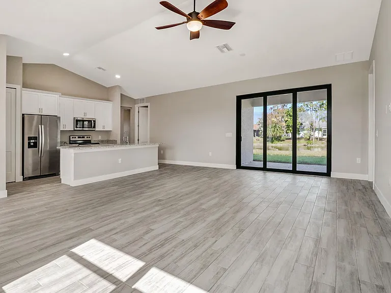10621 Landau Ln — Photo 10