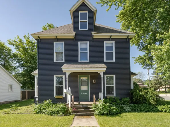 219 Irvin St, West Concord, MN 55985