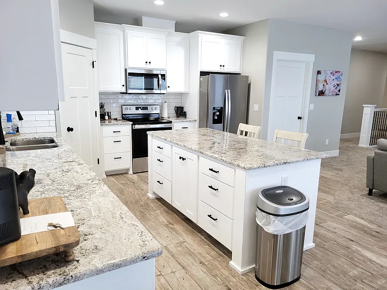 Deloy Dr — Photo 10