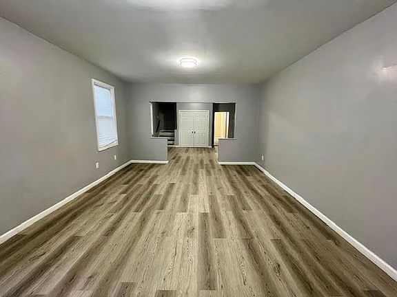 3rd image of 353 Winola Ave