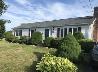 468 E State St, Granby, MA 01033